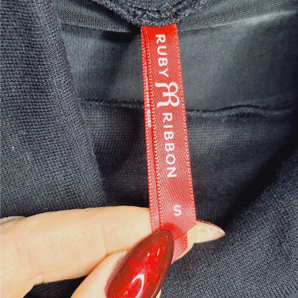 Ruby Ribbon Sleeveless Shaper Turtleneck Top S Mi… - image 5